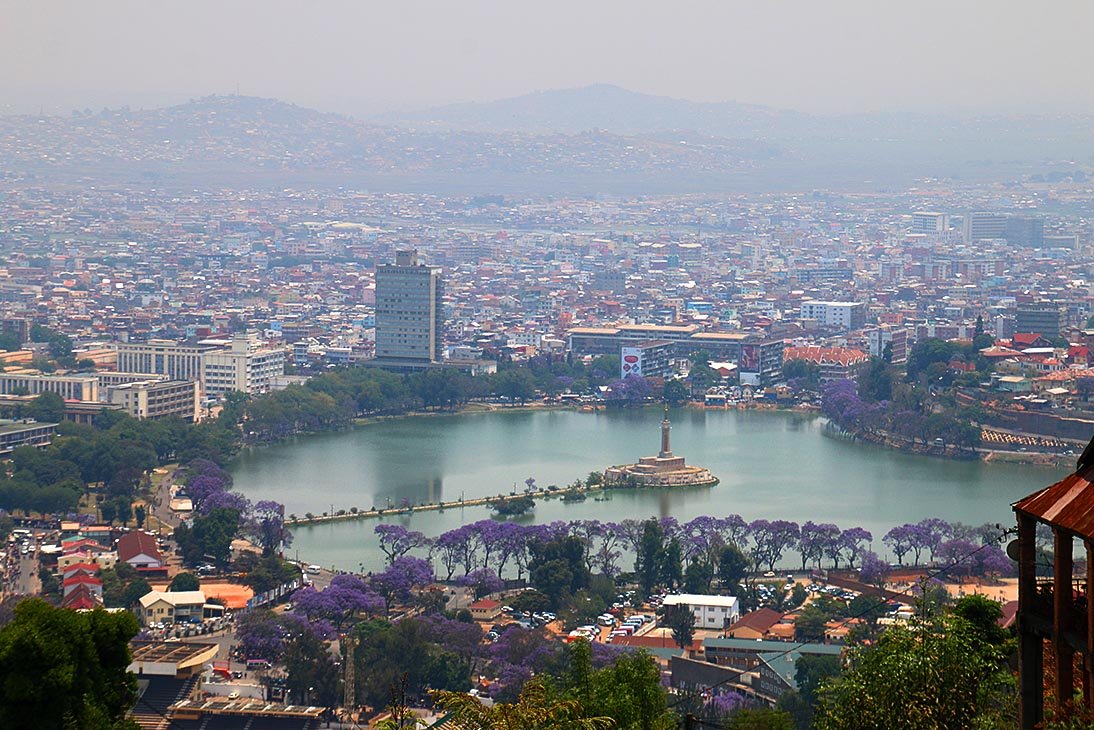 Antananarivo, Sicht vom Rovaauf Lake Anosy